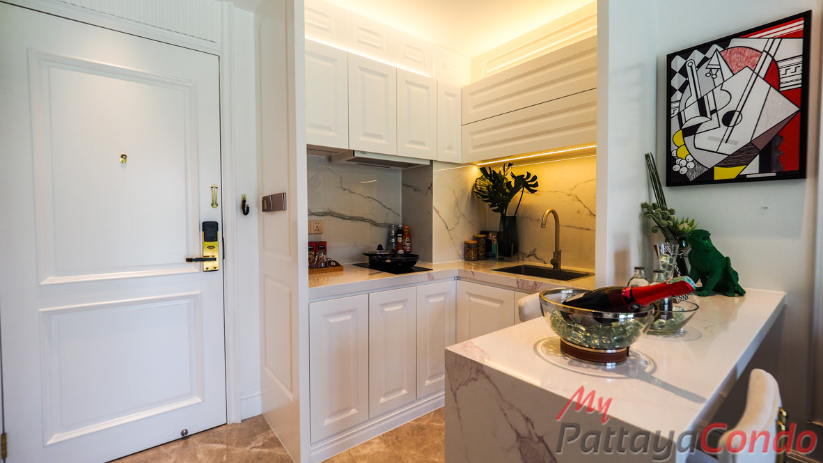 Albar Peninsula Condo Pattaya For Sale - ALBAR06