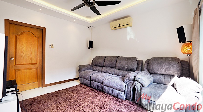 Beverly Hills Village Pattaya Townhouse For Sale - HP0006