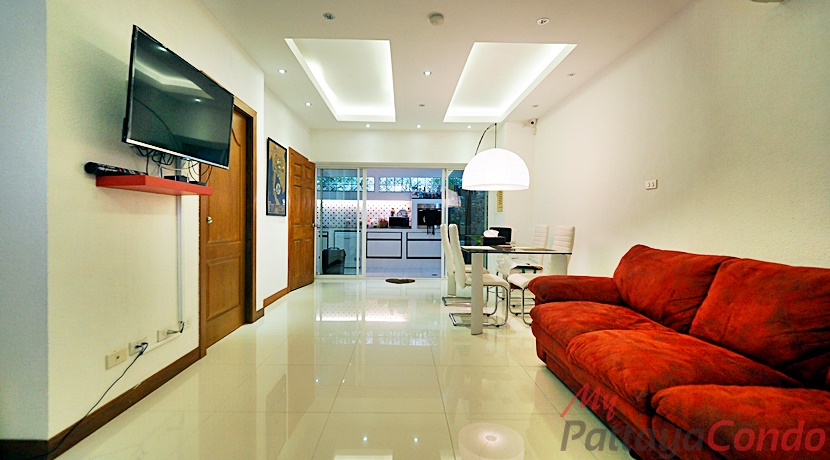 Beverly Hills Village Pattaya Townhouse For Sale - HP0006-4