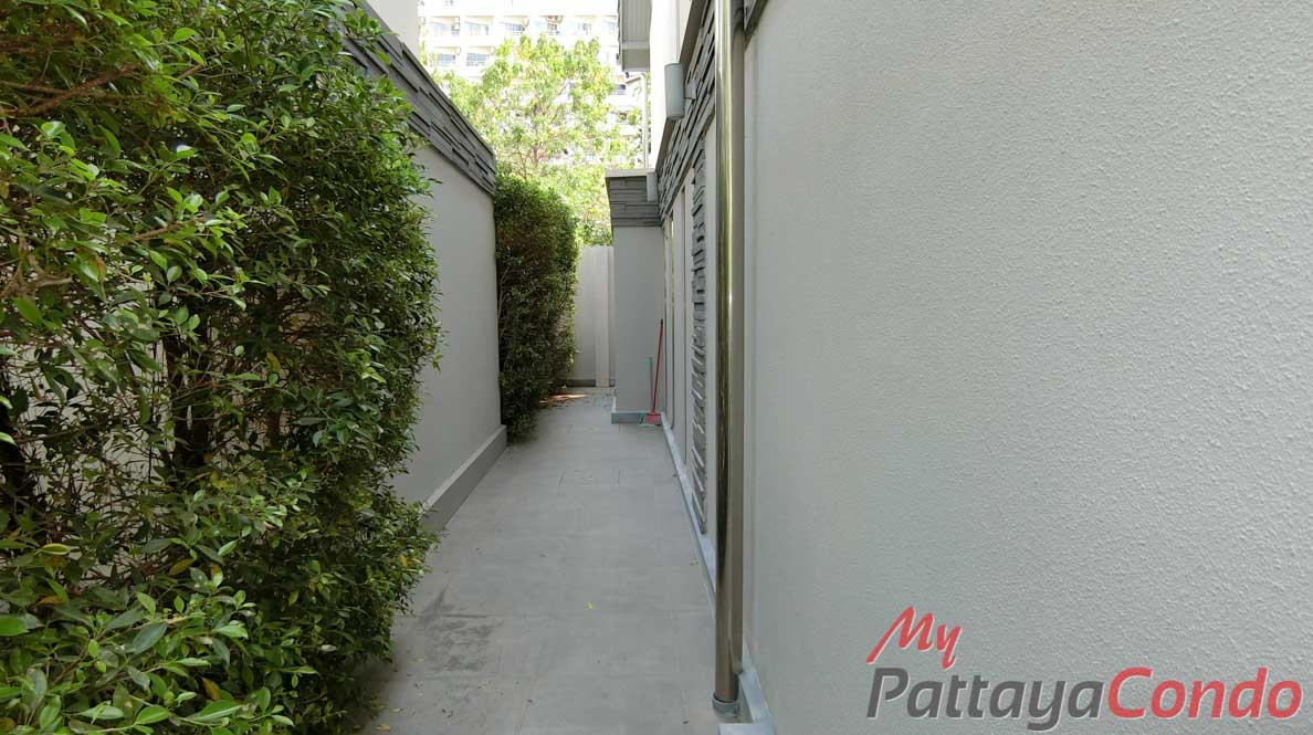 Boutique Garden Pool Villas Jomtien House For Sale - HJCTD02