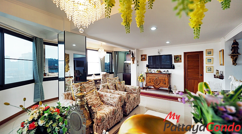 Center Condotel Pattaya Condo For Sale - CTRC01