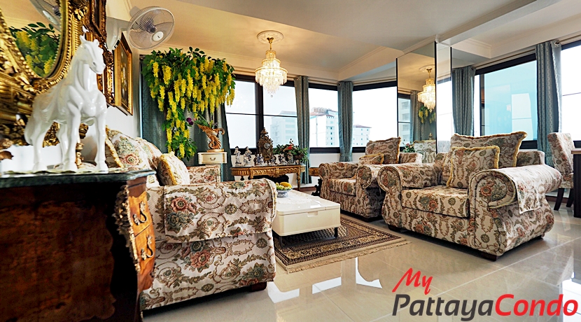 Center Condotel Pattaya Condo For Sale - CTRC01