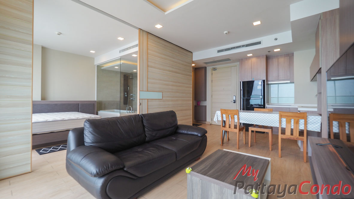 Cetus Beachfront Condo Pattaya For Sale - CETUS14