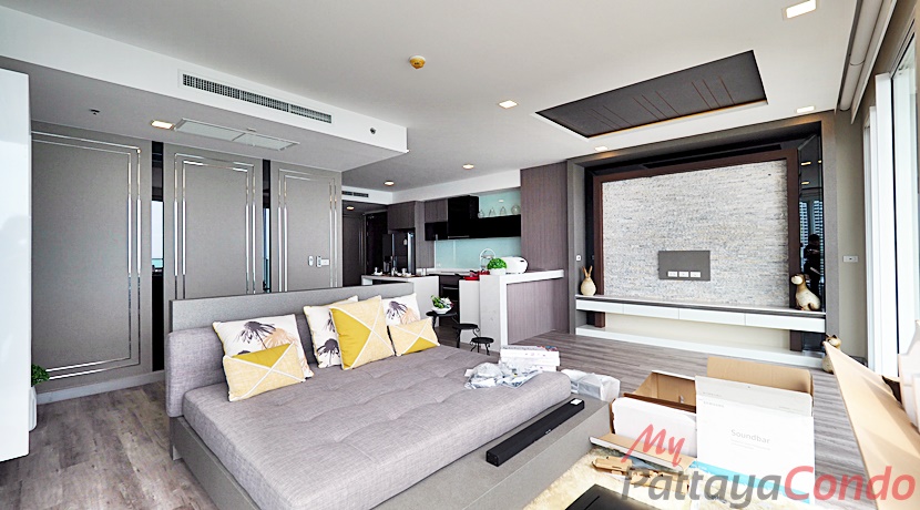 Cetus Beachfront Condo Pattaya For Sale - CETUS10
