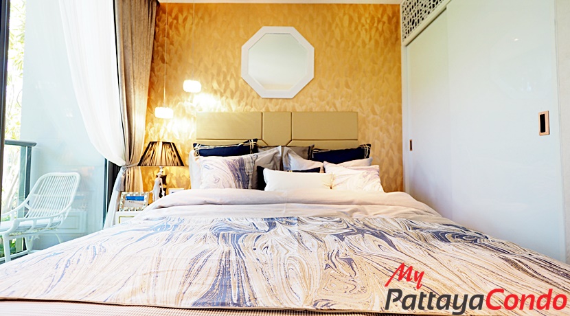 Copacabana Beach Jomtien Condo For Sale - COPAC06