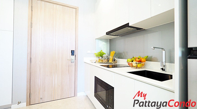 Copacabana Beach Jomtien Condo For Sale - COPAC05-1