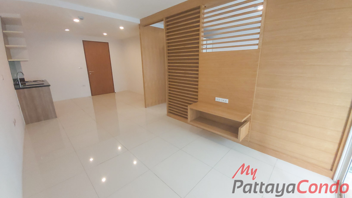 Diamond Suites Resort Pattaya Condo For Sale - DS13