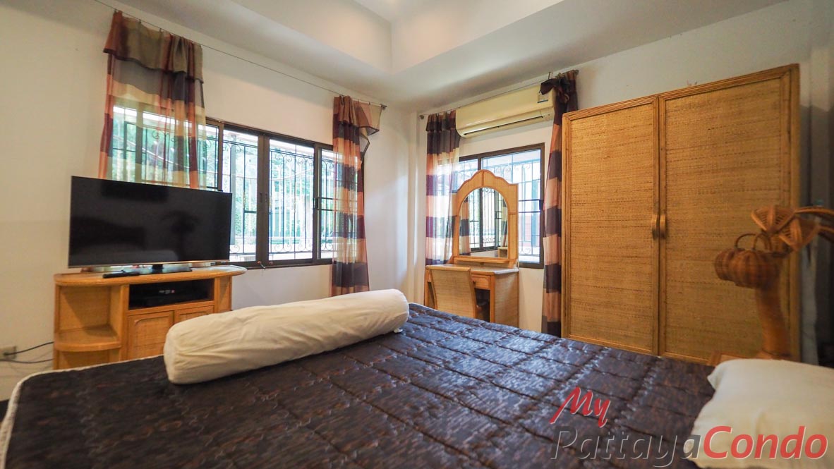 Ekmongkol Village 1 Pattaya For Sale - HEEMK01
