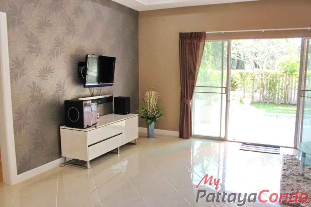Green Field Villas 3 East Pattaya House For Sale - HEGF302