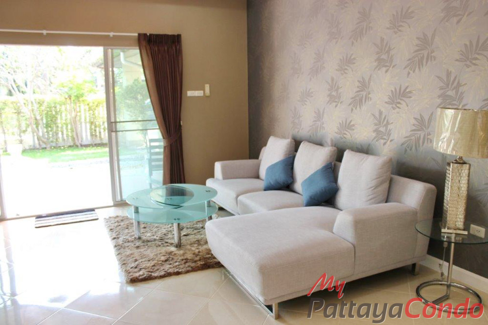 Green Field Villas 3 East Pattaya House For Sale - HEGF302