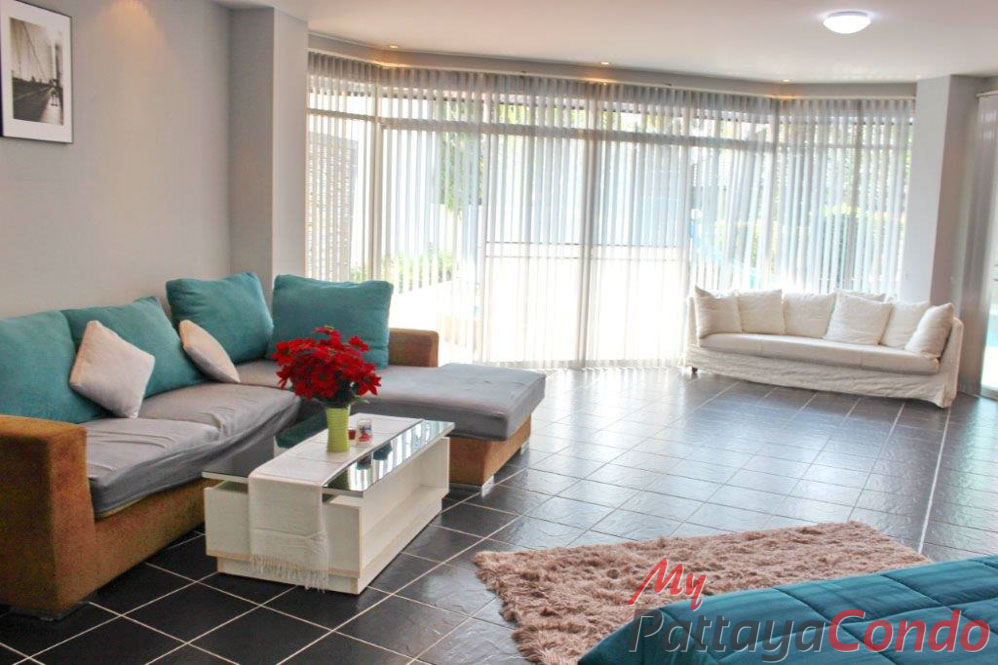 Green Field Villas 3 East Pattaya House For Sale - HEGF302