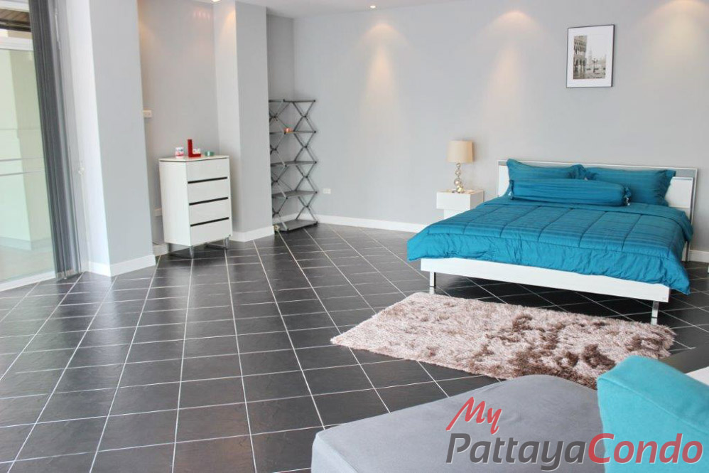Green Field Villas 3 East Pattaya House For Sale - HEGF302