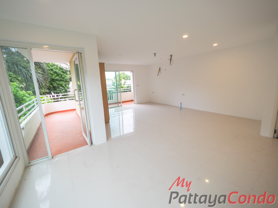 Jada Beach Residence Pattaya For Sale - JDB01