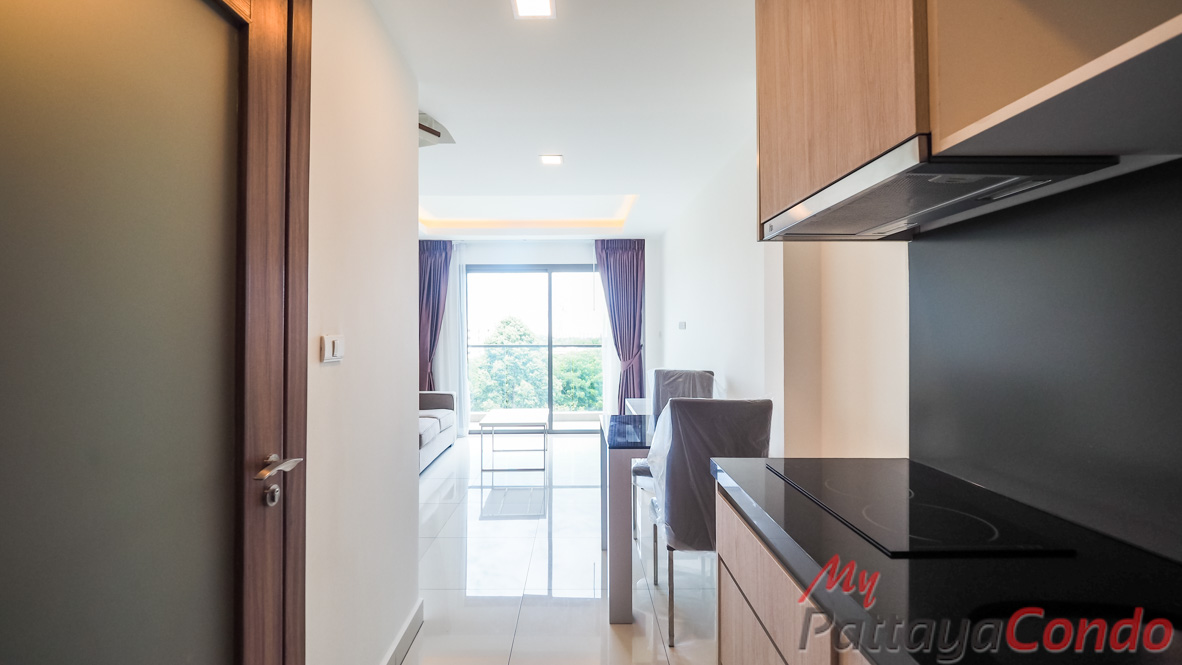 Laguna Beach Resort 2 Jomtien Pattaya Condo For Sale - LBR2J14