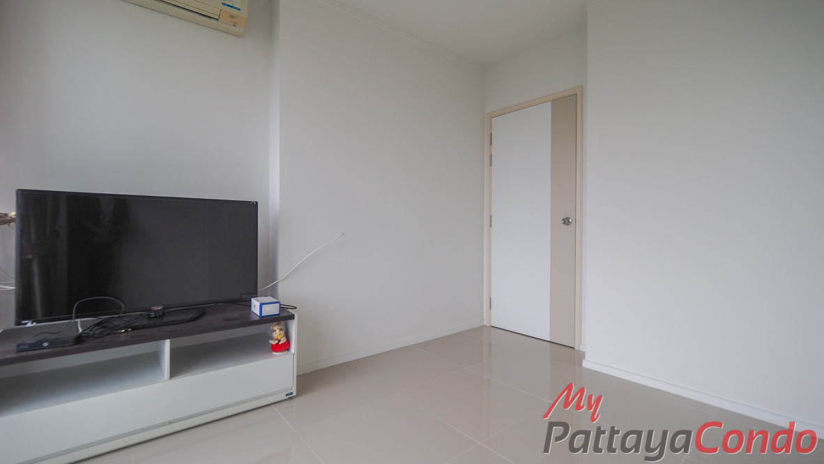 Lumpini Park Beach Jomtien Condo For Sale - LPN18