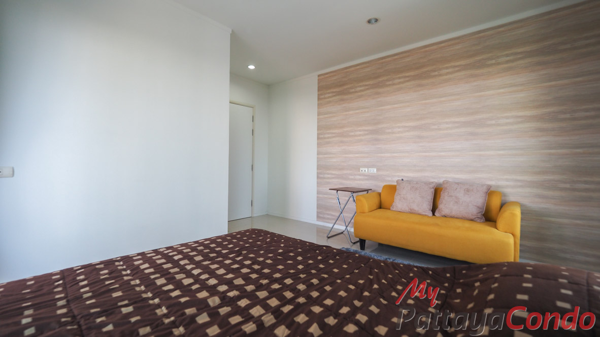 Lumpini Park Beach Jomtien Condo For Sale - LPN17-18