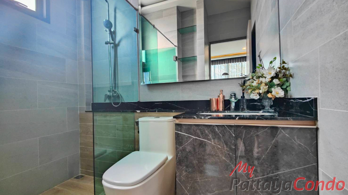 Madcha Nirvana Huay Yai Pattaya House For Sale - HEMCN01