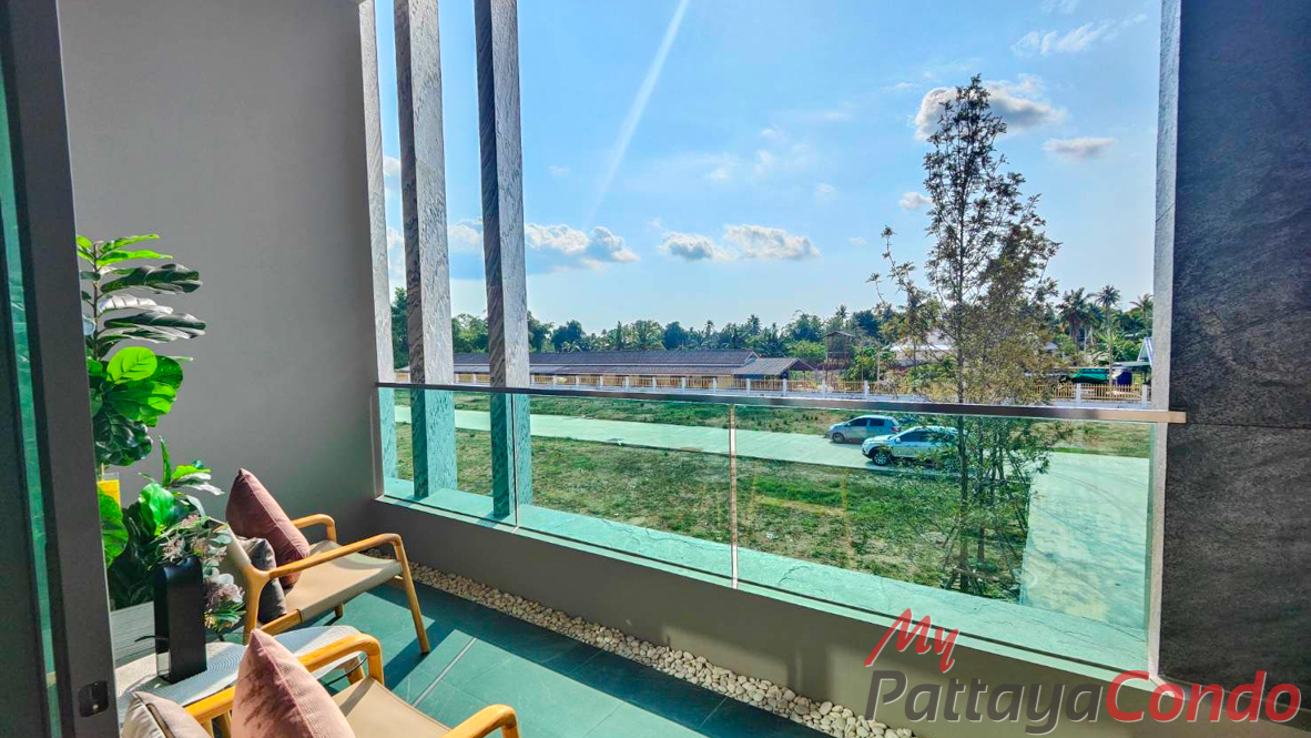 Madcha Nirvana Huay Yai Pattaya House For Sale - HEMCN01