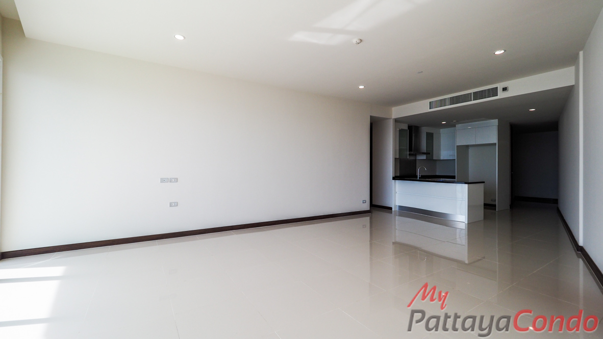 Movenpick White Sand Beach Condo Pattaya For Sale - MWS04