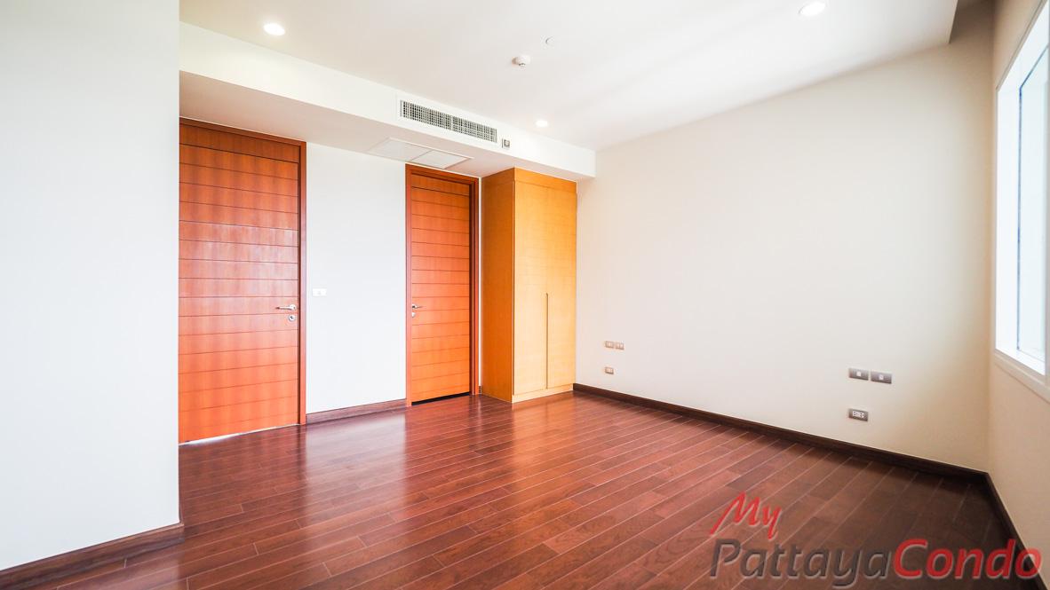 Movenpick White Sand Beach Condo Pattaya For Sale - MWS04