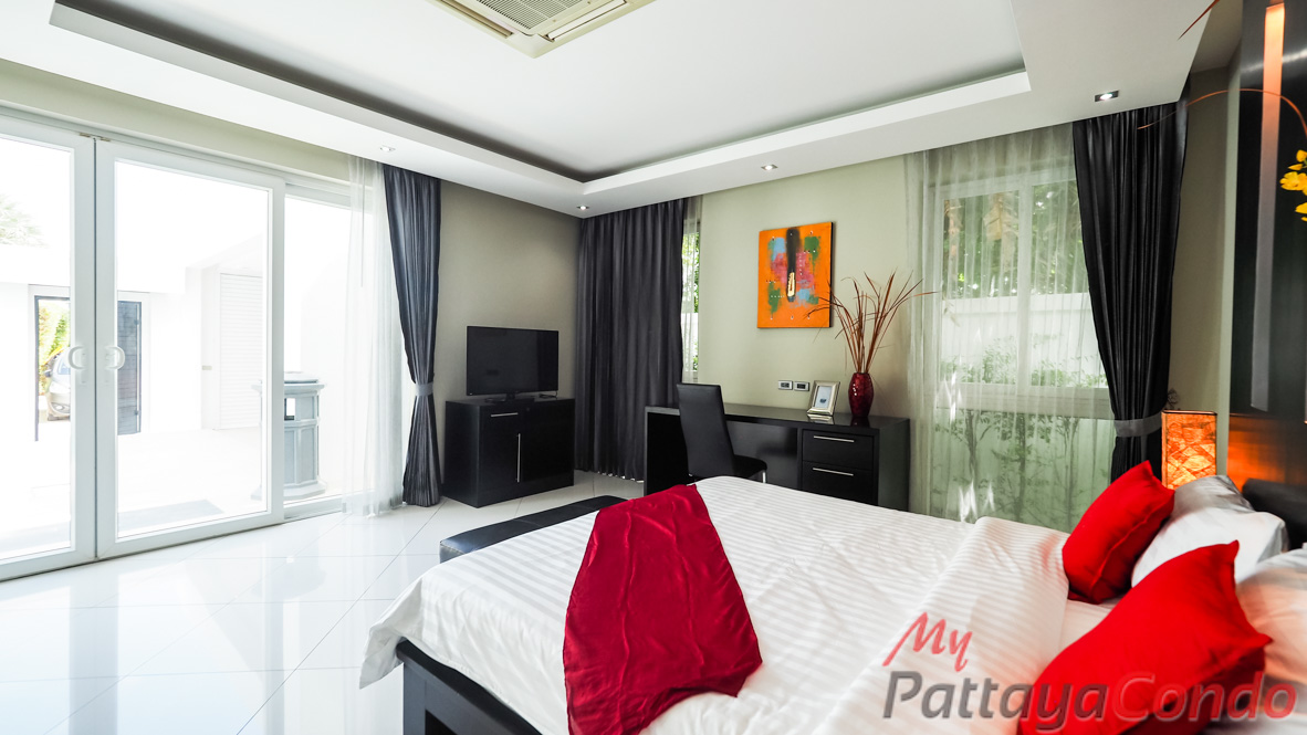Palm Oasis Pool Villa Pattaya House For Sale - HJPO01-27