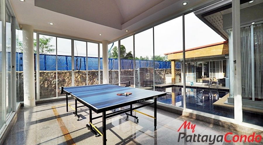 Paradise Villa 3 Village East Pattaya House For Sale - HEPRV301