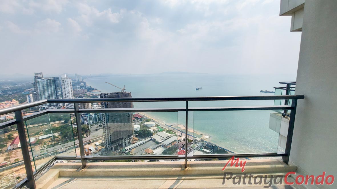 Reflection Jomtien Pattaya Condo For Sale - RF18-22