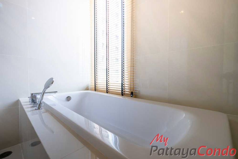 Reflection Jomtien Pattaya Condo For Sale - RF21-17