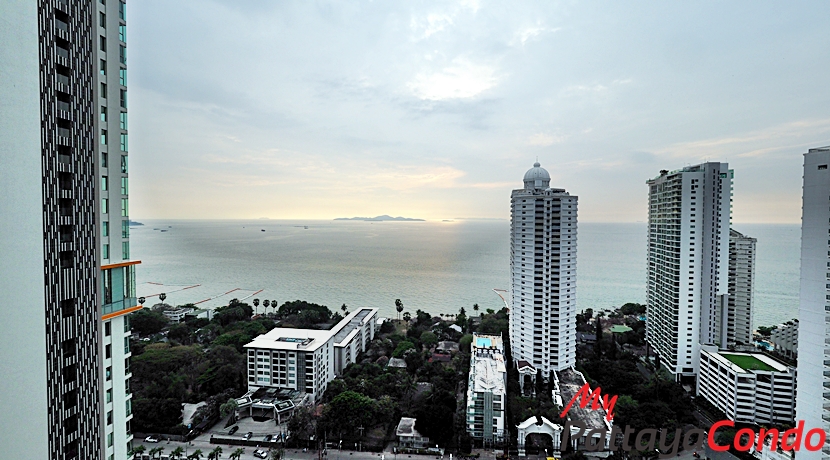 Riviera Wong Amat Condo For Sale - RW09