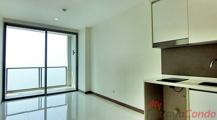 Riviera Wong Amat Condo For Sale - RW52