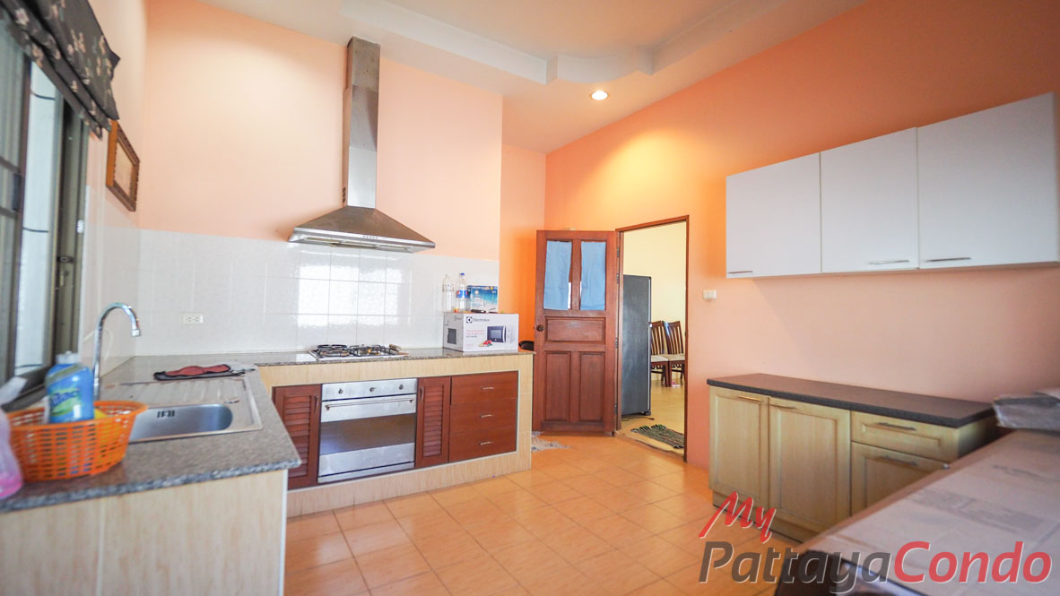 SP Village 4 East Pattaya House For Sale - HESP4V01