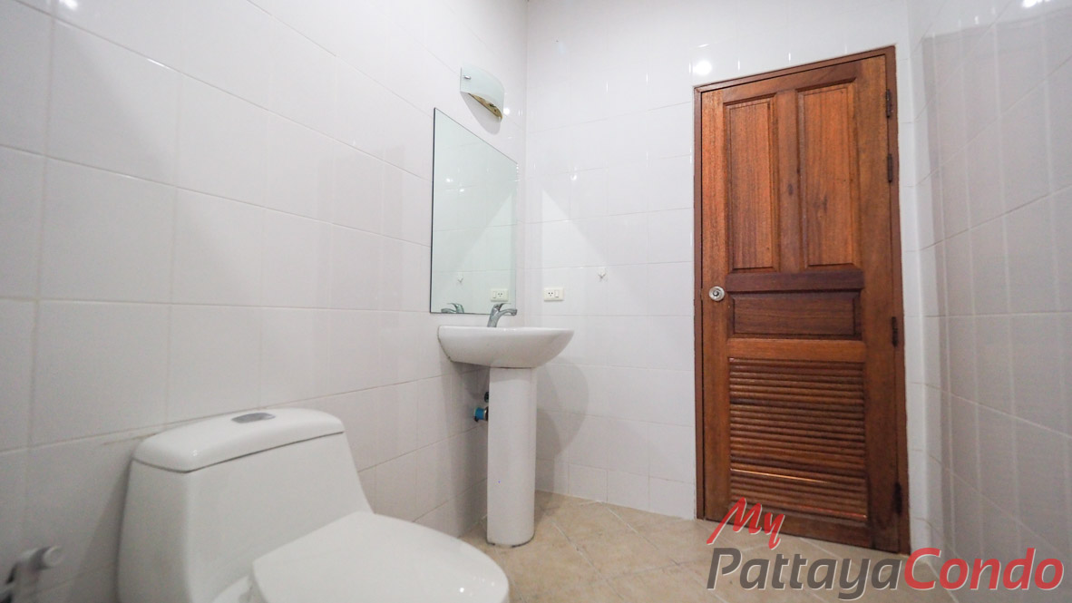 SP Village 4 East Pattaya House For Sale - HESP4V01