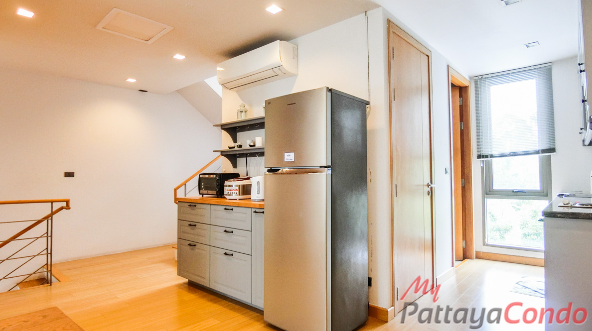 Sandbox Beachfront Villa East Pattaya Townhouse For Sale - HESB01