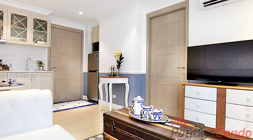 Seven Seas Cote d' Azur Pattaya Condo For Sale - SEVC01