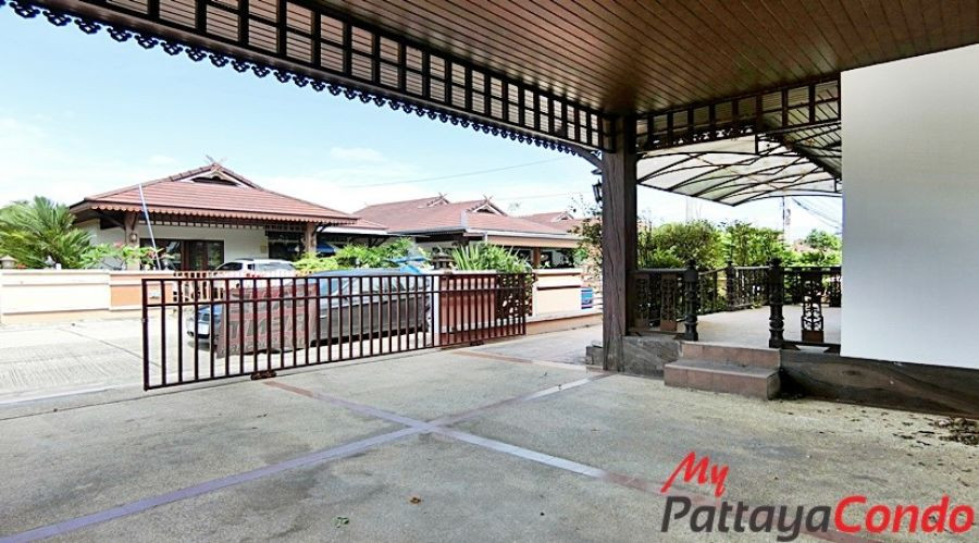 Blue Star Village East Pattaya House For Sale - HEBS01