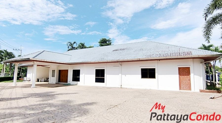 Swiss Paradise Village East Pattaya House For Sale - HESW01