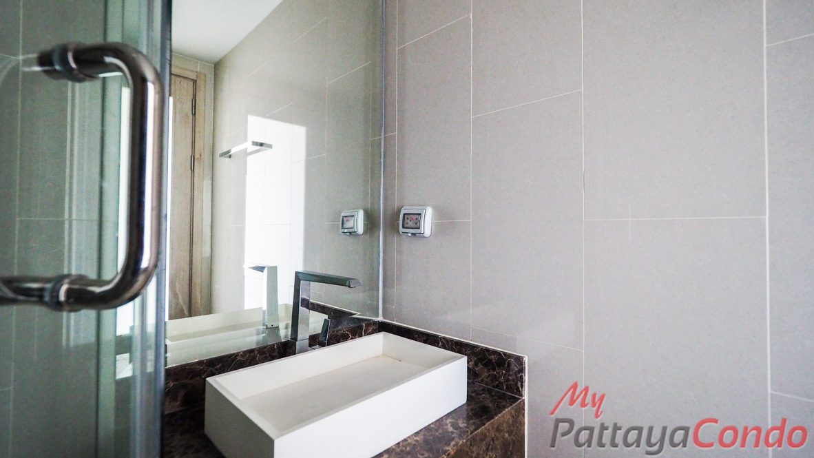 The Peak Towers Pattaya Condo For Sale - PEAKT60-10