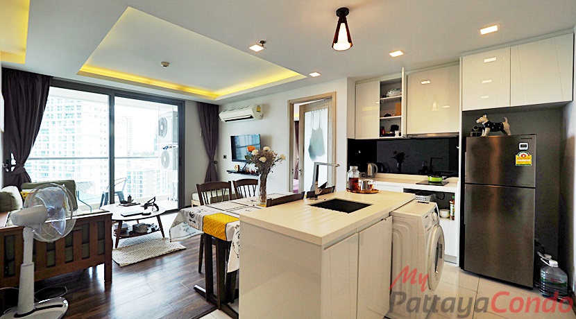 The Peak Towers Pattaya Condo For Sale - PEAKT40-1