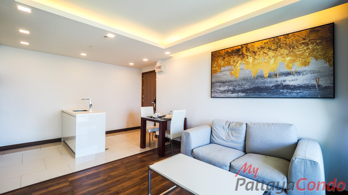The Peak Towers Pattaya Condo For Sale - PEAKT50-4