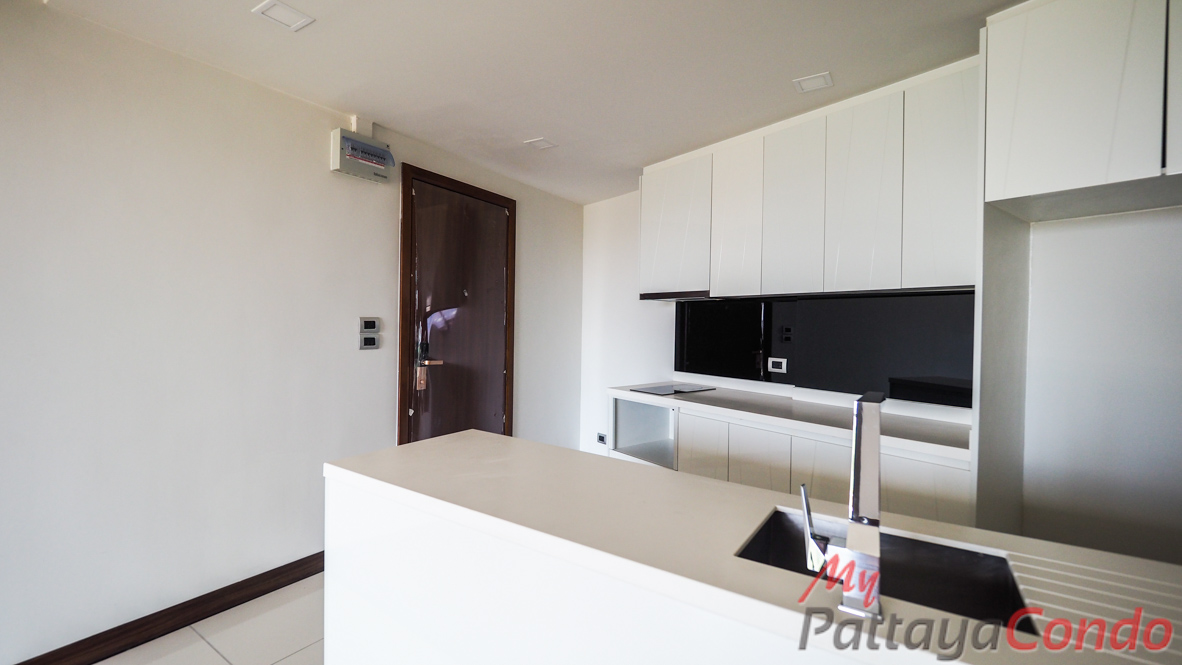 The Peak Towers Pattaya Condo For Sale - PEAKT62-2