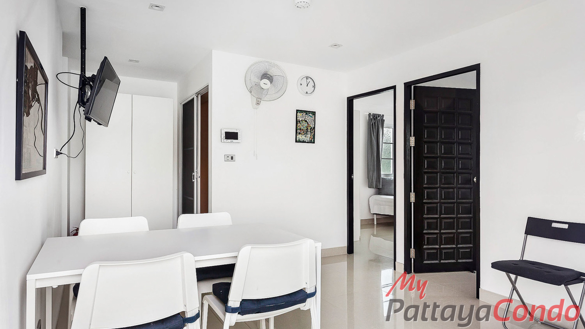 The Vineyard Phase 3 East Pattaya Pool Villa For Sale - HEVY303