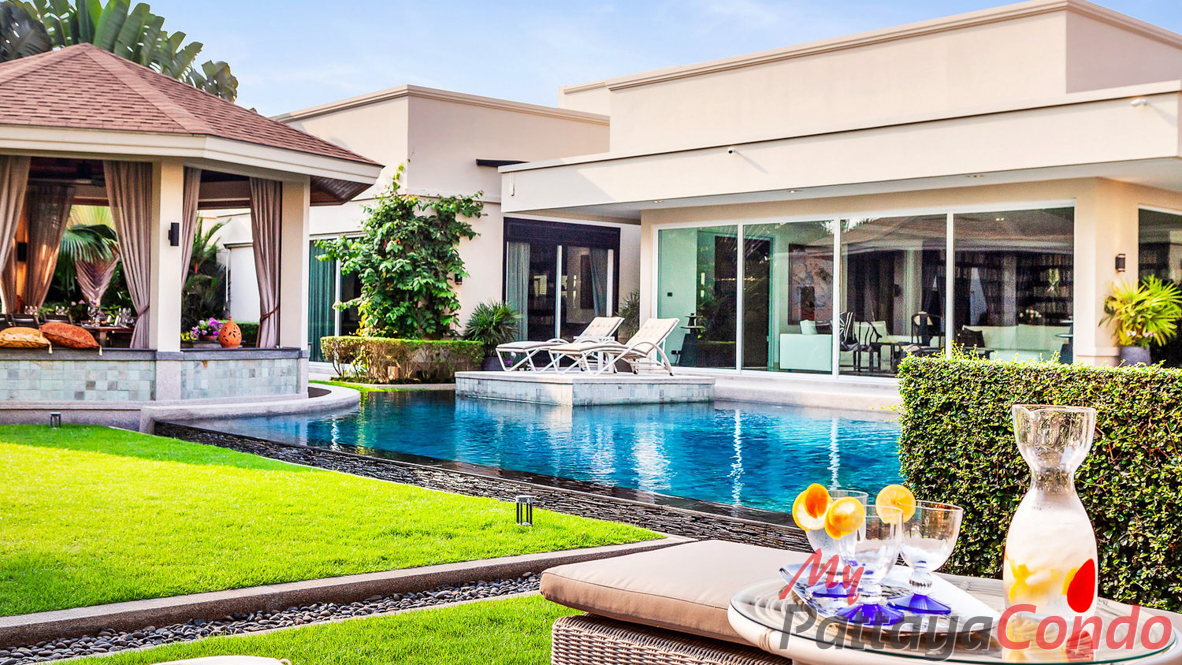 The Vineyard Phase 3 East Pattaya Pool Villa For Sale - HEVY303