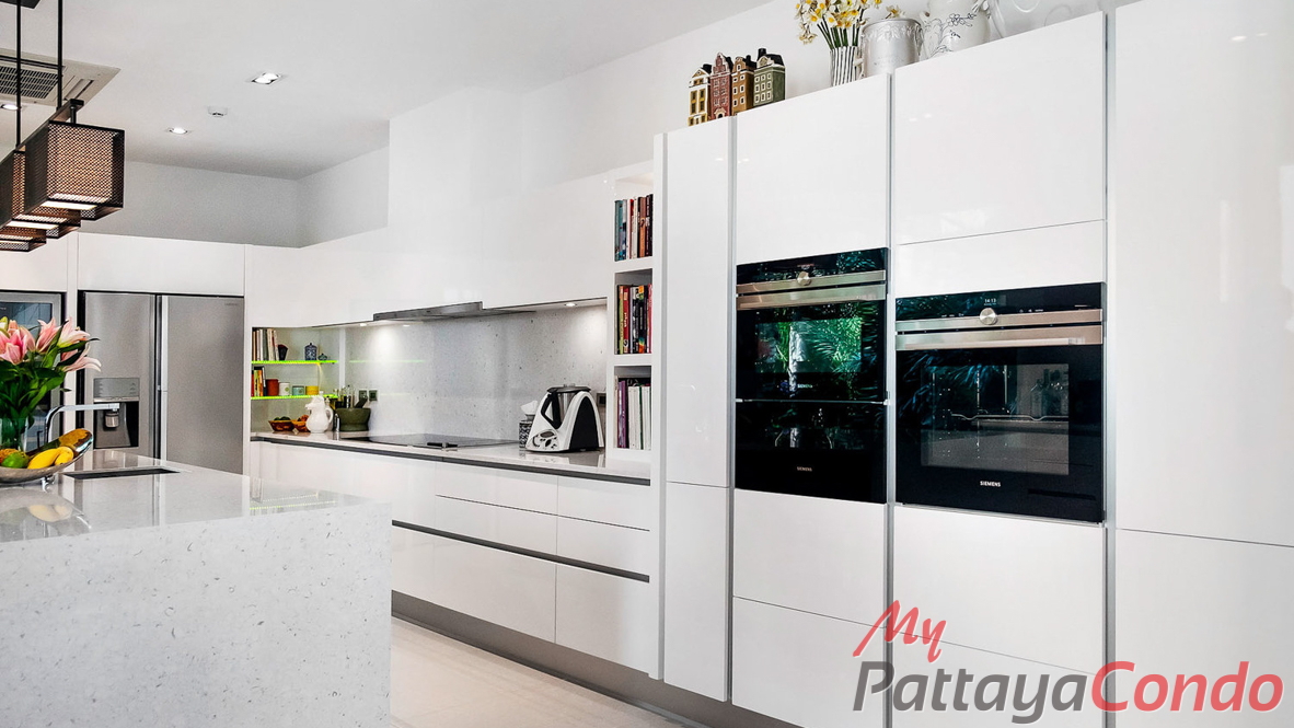 The Vineyard Phase 3 East Pattaya Pool Villa For Sale - HEVY303