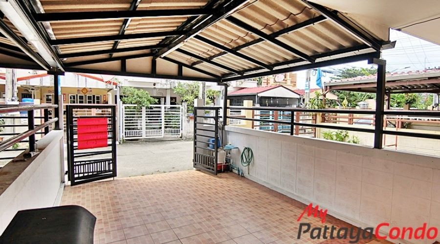 Sub Sombat Village Central Pattaya Townhouse For Sale - HCSS03-2