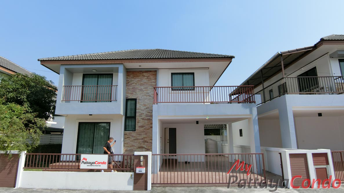 Uraiwan Park View East Pattaya House For Sale - HEURW01-0