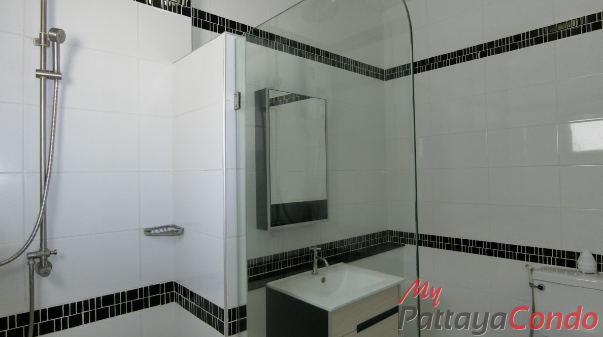 Uraiwan Park View East Pattaya House For Sale - HEURW01-15
