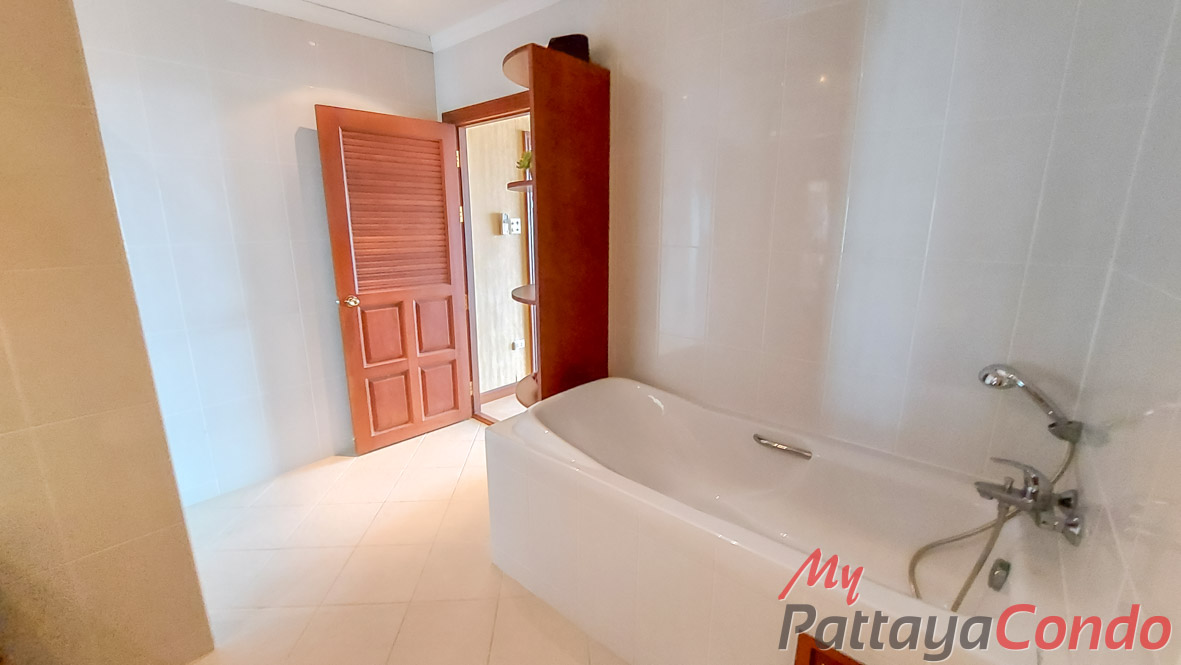 View Talay 5 Pattaya Condo For Sale - VT5D04