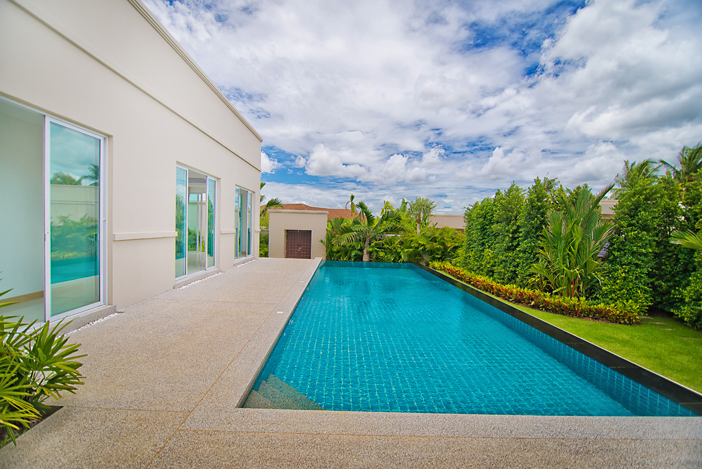The Vineyard Phase 3 East Pattaya Pool Villa For Sale - HEVY302-2