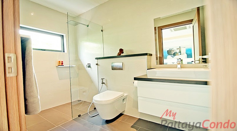 The Vineyard Phase 3 East Pattaya Pool Villa For Sale - HEVY301-20