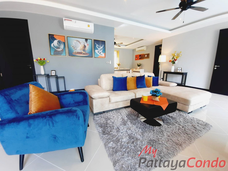 Whispering Palms Pattaya Pool Villas For Sale - HEWPR02